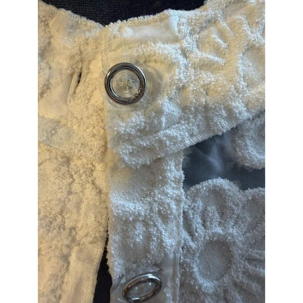 CHANEL Cotton Flocked Top  White Boucle Camelia C 2009 Jacket/Top. Size 40